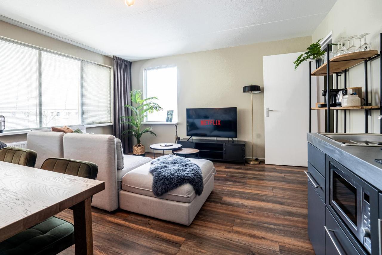 The Lion King - 6 Person Linked Apartment With Roof Terrace Γκρόνιγκεν Εξωτερικό φωτογραφία