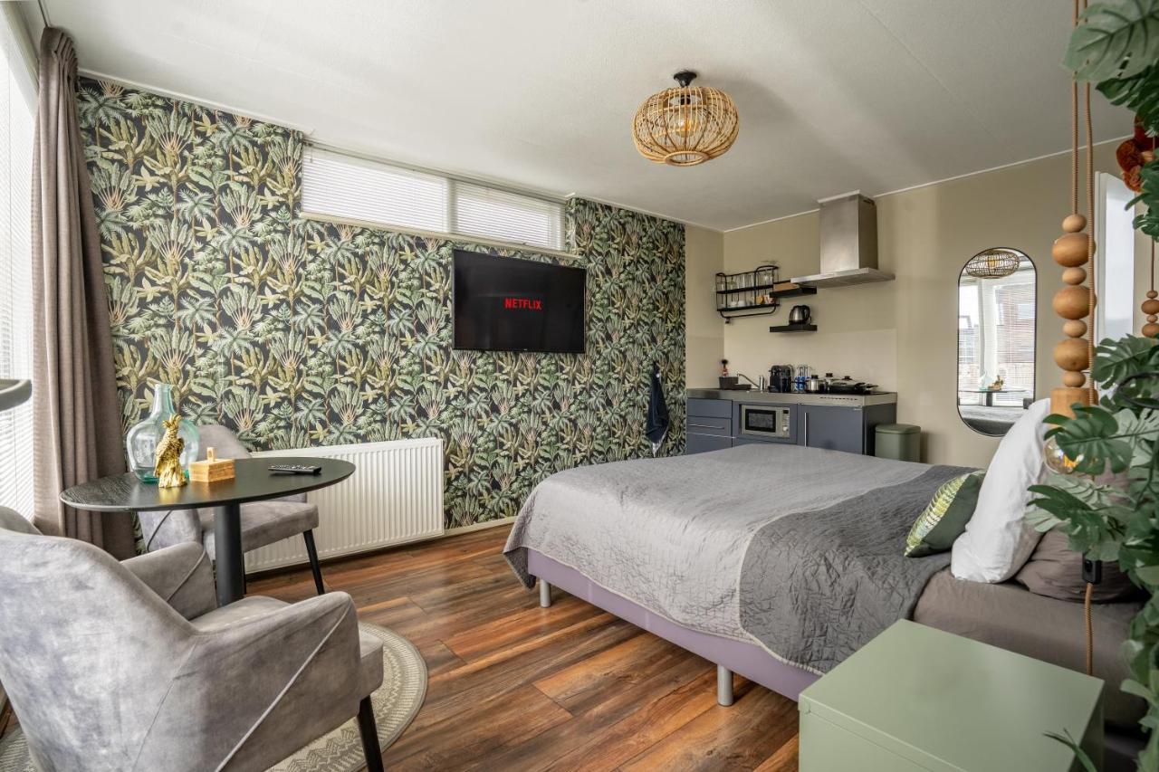 The Lion King - 6 Person Linked Apartment With Roof Terrace Γκρόνιγκεν Εξωτερικό φωτογραφία